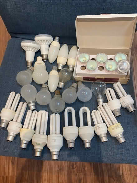 Photo of free Several lightbulbs (North Bersted, PO21 5**) #1