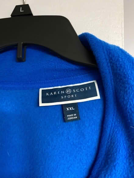 Photo of free Women’s 2xl fleece jacket (Ridley Park) #1