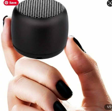 Photo of small speaker with head phone out cable/port (Earlsfield SW17) #1