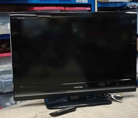 Photo of free TV Toshiba 32" not smart tv (Leiston/Saxmundham area IP16) #1
