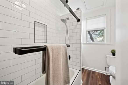 Photo of free Tub/shower doors (Mount rainier MD) #2