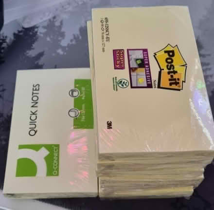 Photo of free 4x3 post-its (Woking GU21) #1