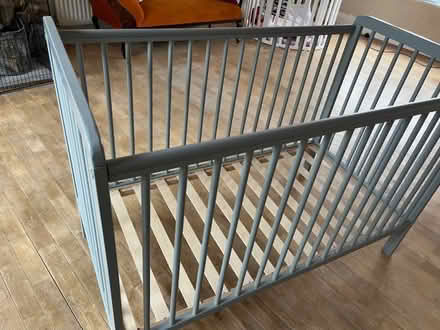 Photo of free Baby’s cot (Chalkwell SS0) #1