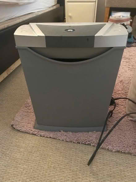 Photo of free Crosscut paper shredder - Last Time (Wells BA5) #2