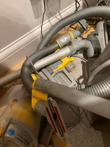 Photo of free Dyson for parts (Eastcote HA5) #4