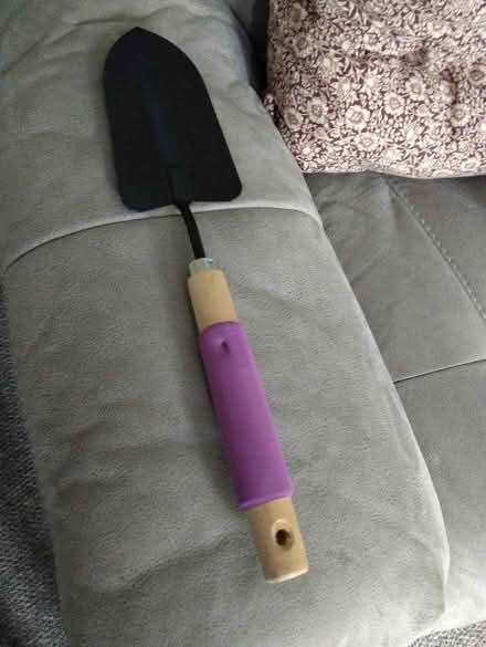 Photo of free Hand spade digging thing (Higher Brixham TQ5) #1