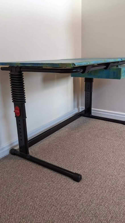 Photo of free Desk (Christleton CH3) #2