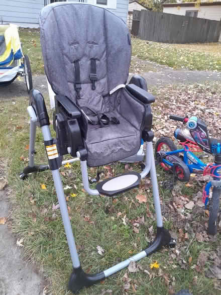 Photo of free Curb alert..more to come (Dearborn Heights(Beech daily)) #4