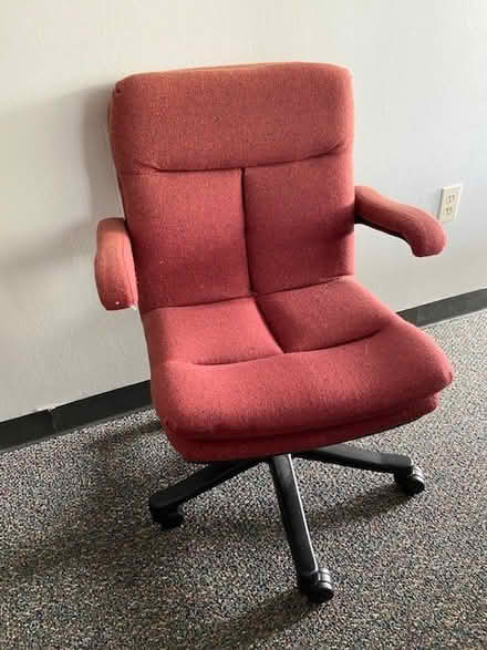 Photo of free office conference room chair (Nashua) #1