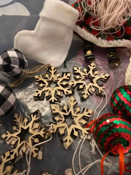 Photo of free ornaments and holiday cardholder (Brunswick, MD) #2