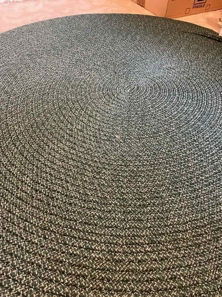 Photo of free Lovely green rug (Tunbridge Wells) #2