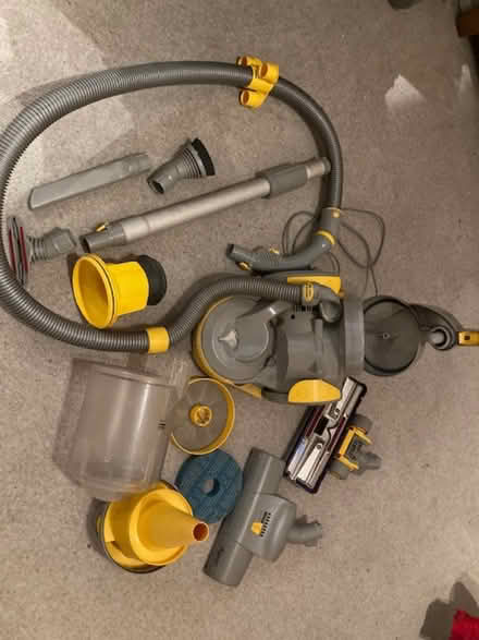 Photo of free Dyson for parts (Eastcote HA5) #2