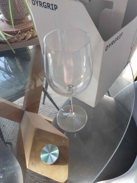 Photo of free Wine glasses (LL11) #2