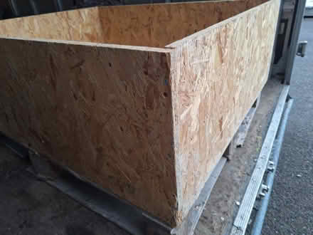 Photo of free Pallet crate. (GU11) #3