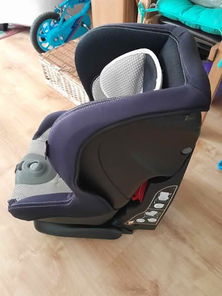 Photo of free Child car seat (BN18 within 15 miles) #4