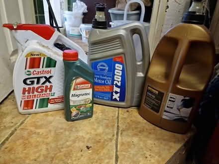 Photo of free Semi Synthetic Engine Oil (CB21 - opposite phone box) #1