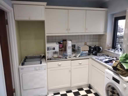 Photo of free Cream coloured kitchen units (Englishcombe) #1