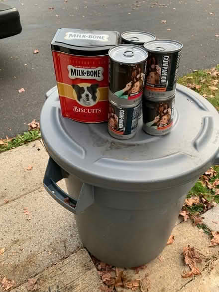 Photo of free 6 Cans of Dog Food (South Brunswick Fresh Ponds) #1