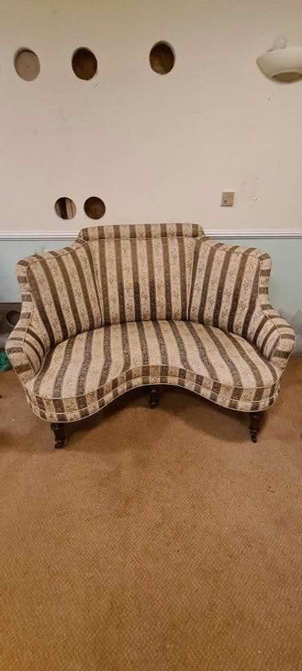 Photo of free Vintage sofa -needs van (Walthamstow Wood Street) #1