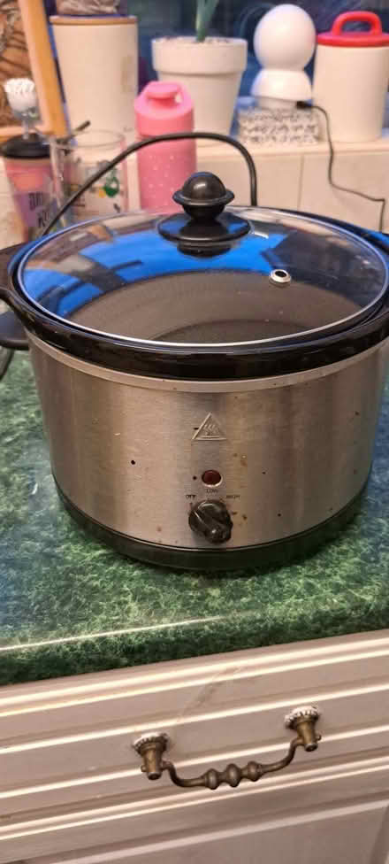 Photo of free 3.5 litre slow cooker (Maltby S66) #1