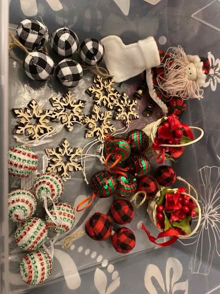 Photo of free ornaments and holiday cardholder (Brunswick, MD) #1