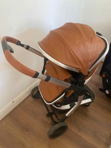Photo of free 3 in 1 Pram & Car seat (Enfield) #4