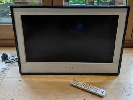 Photo of free 26" Sony Bravia flat screen TV (Ivinghoe Aston LU7) #1