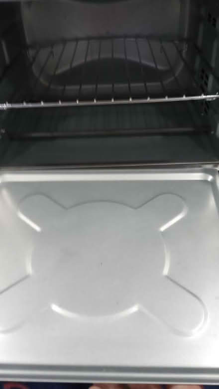 Photo of free Oster Toaster Oven EUC (Western Lake Worth) #3