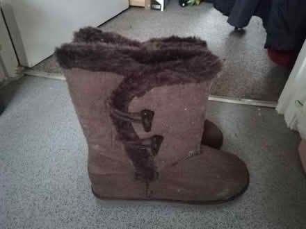 Photo of free New *dusty* brown boots. Size 8. Will need a clean! (Cam GL11) #1