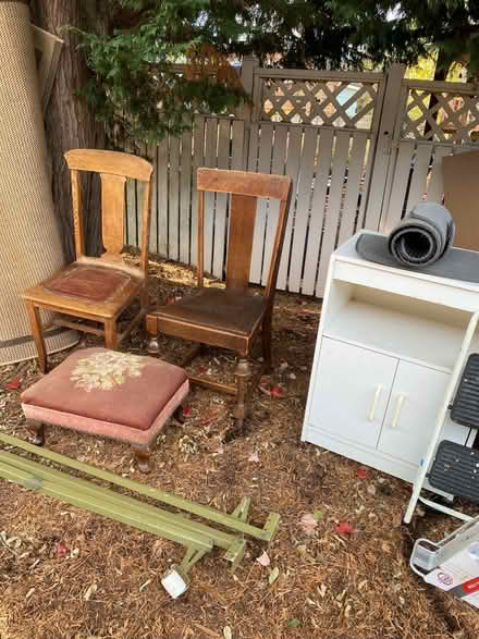 Photo of free stuff (South Bitterlake) #1
