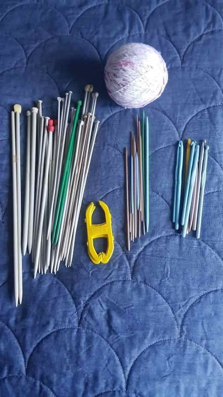 Photo of free Knitting Needles (CT18) #1