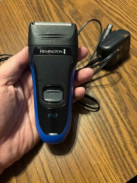 Photo of free Remington electric shaver (412 Ingleside Ave. Tallahasse.) #1