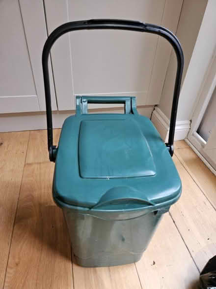 Photo of free 10L food waste bin (Stepney Green/Limehouse E1) #1