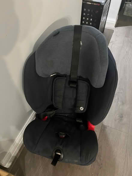 Photo of free Maxi cosi car seat with isofix (Epsom, KT19) #2