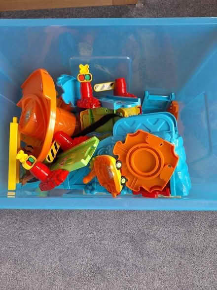 Photo of free Vtech toot toot train station track (Woodley RG5) #1
