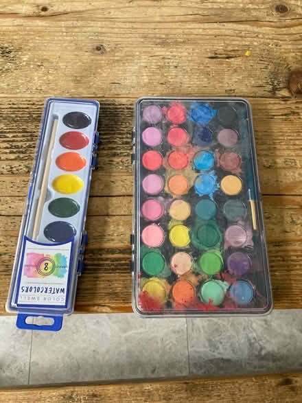 Photo of free Kids paints (CB3) #1