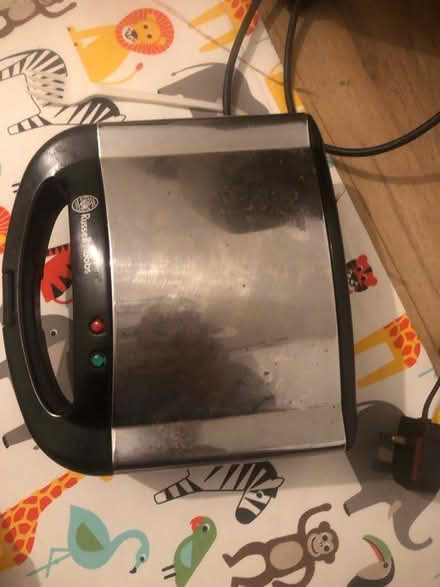 Photo of free Russell Hobbs sandwich maker (Greenwich / deptford bridge) #1