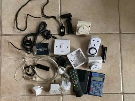 Photo of free Electrical Bits & Bobs/Bluetooth (Hampstead Garden Suburb NW11) #3