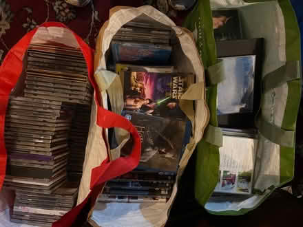 Photo of free 3 bags of DVDs and CDs (CT3) #1