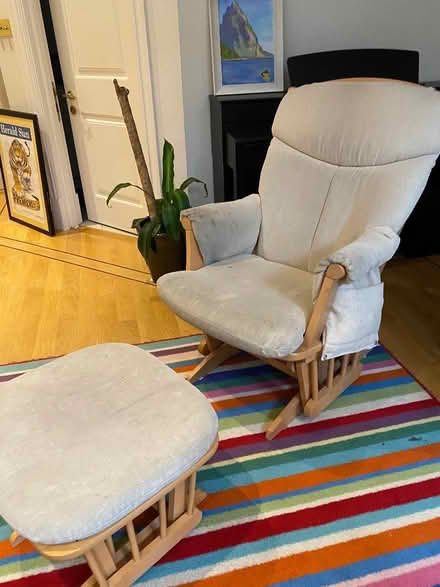 Photo of free Nursing chair (Earls Court SW5) #1