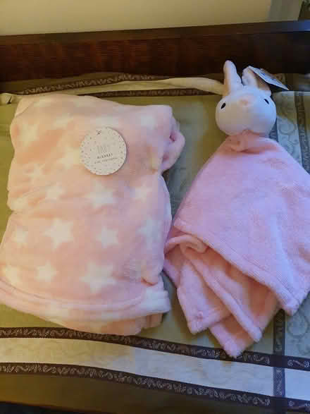 Photo of free Baby Comforter and fleece blanket (Hither green SE13) #1
