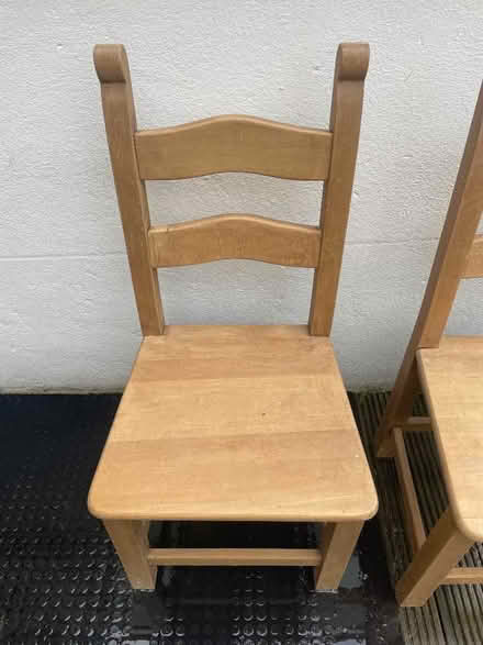 Photo of free Oak chair (Winchmore Hill N21) #1