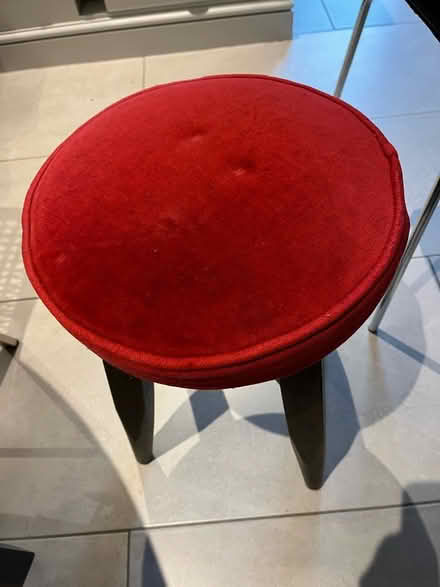 Photo of free Red velvet stool (Christchurch park area) #1