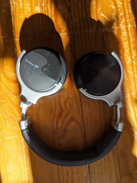 Photo of free over-ear headphones (Elkton Heights neighborhood) #1
