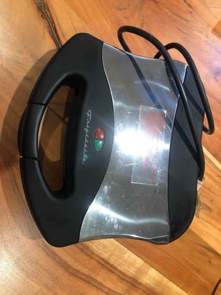 Photo of free Toaster (Harlington) #1