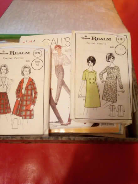 Photo of free Vintage sewing patterns and mags (Blacon CH1) #1