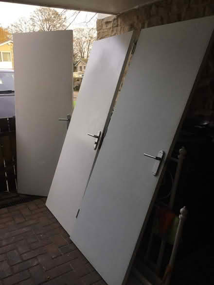 Photo of free 3 white doors (standard size) (Oakwood LS8) #2