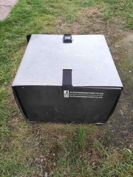 Photo of free Food, takeaway or pizza delivery box for moped scooter (Southmead BS7) #1