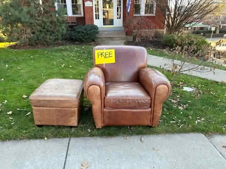 Photo of free leather chair/ottoman (Dormont) #1