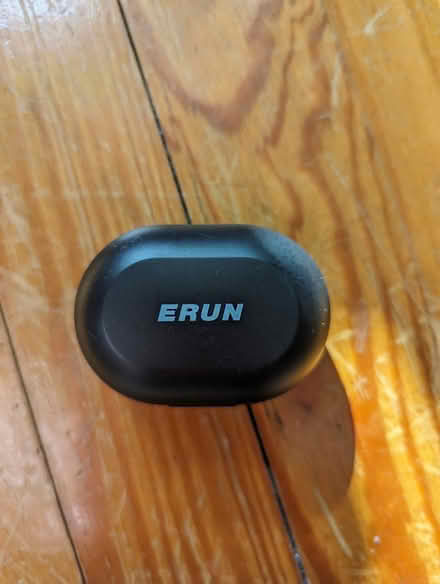 Photo of free wireless earbuds (Elkton Heights neighborhood) #1